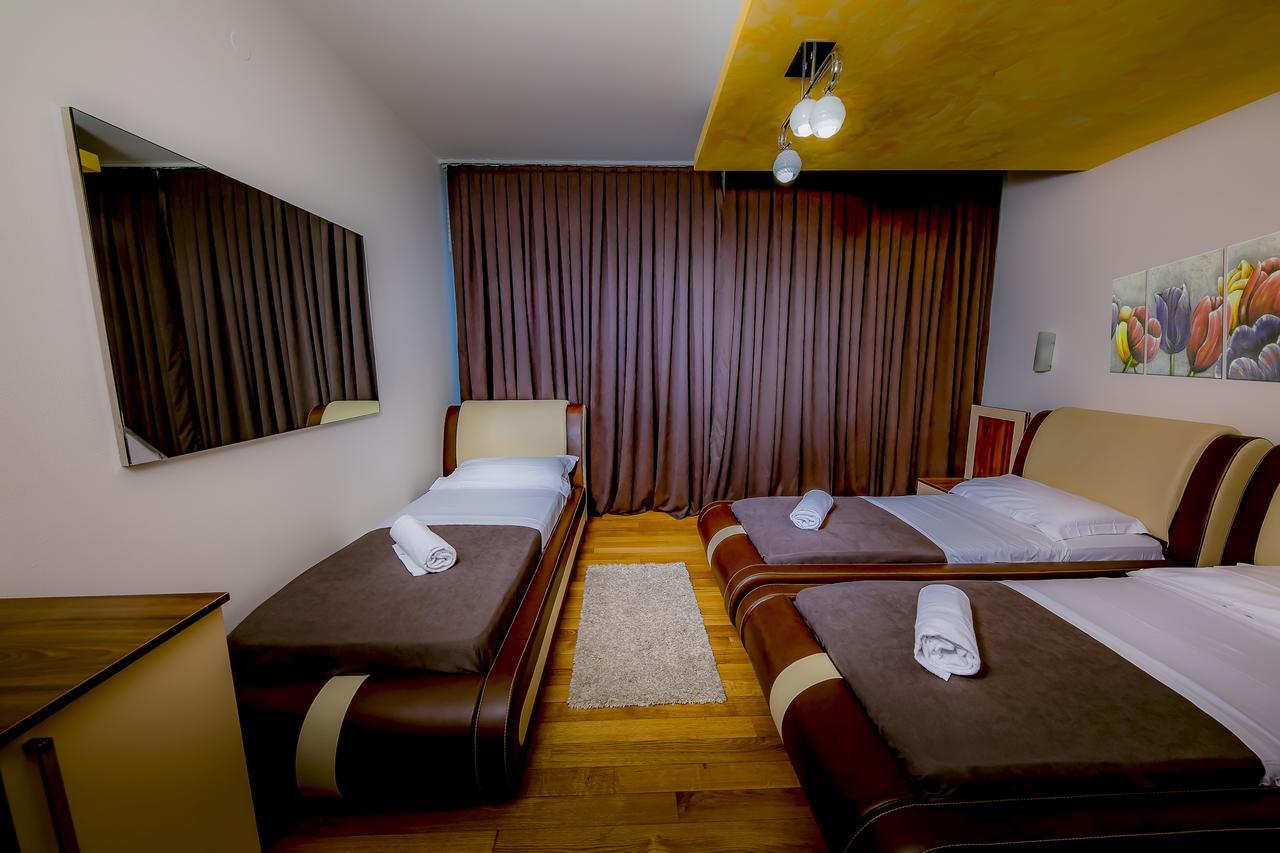 Triple Room,639907047:JPEG
