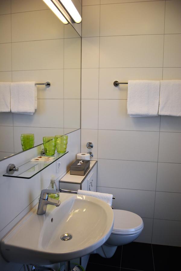 Double Room,640592811:JPEG