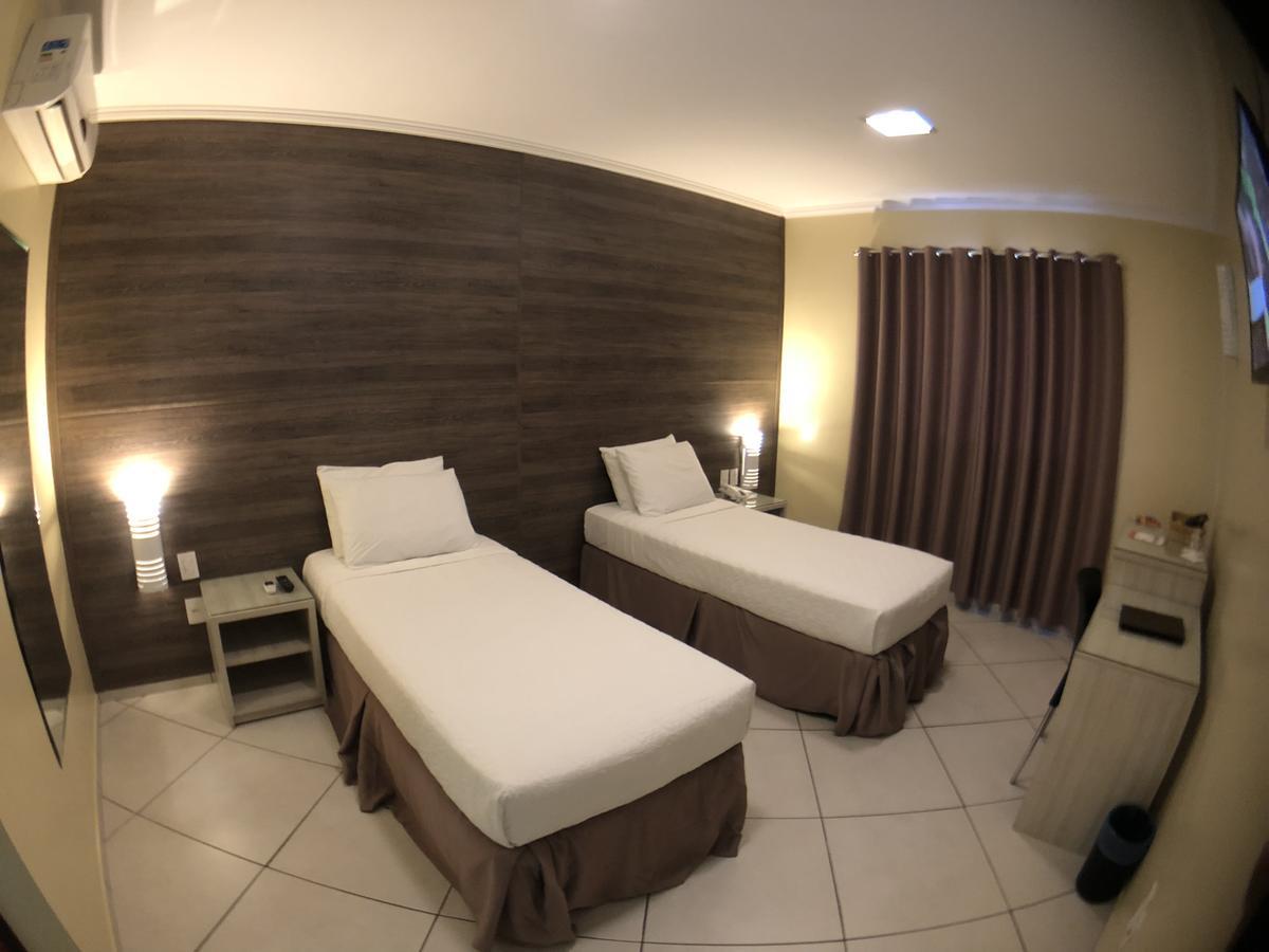 Quarto com Cama King-size