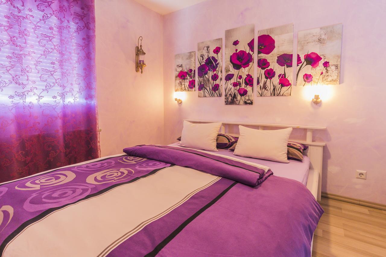 Double Room,642814566:JPEG