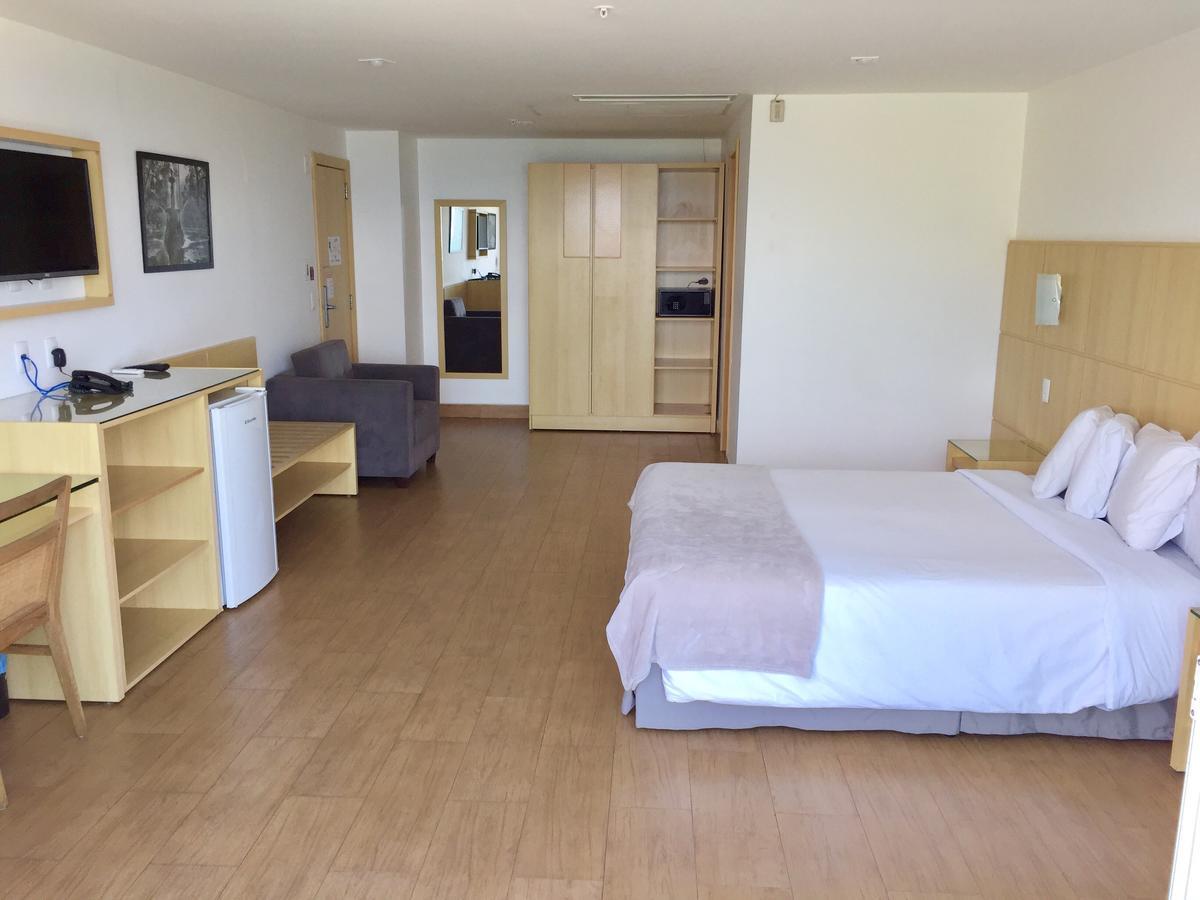 Quarto Duplo Superior com Varanda e Vista para o Mar