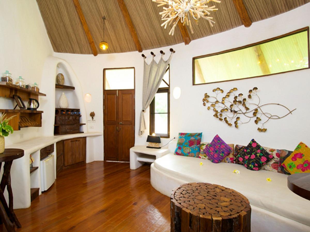 Whitesand Sala Villa