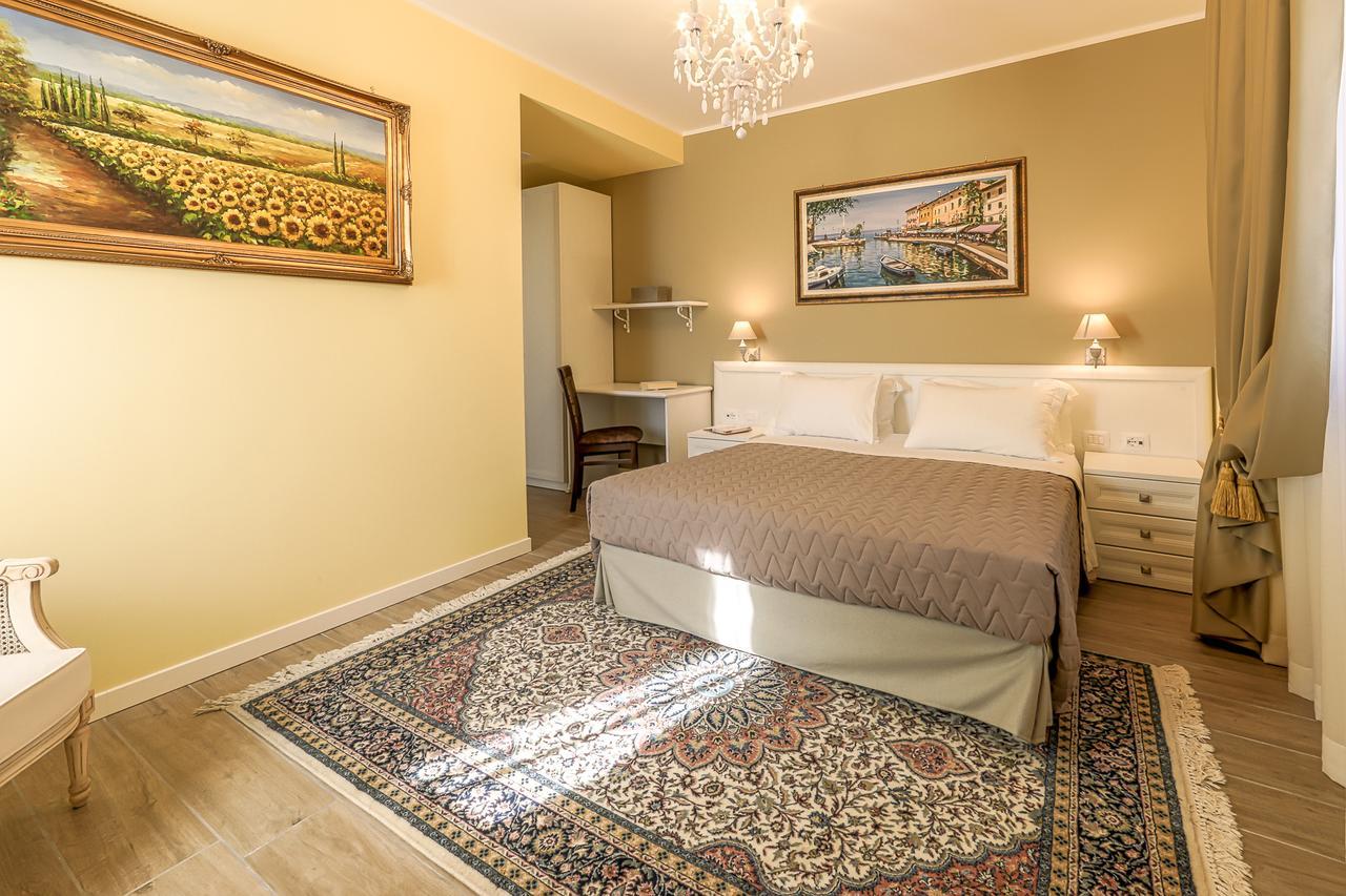 Deluxe Double Room,644742843:JPEG