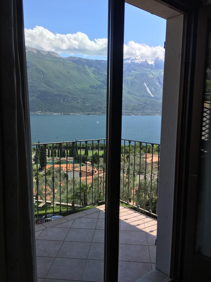 Camera Matrimoniale Deluxe con Balcone e Vista Lago