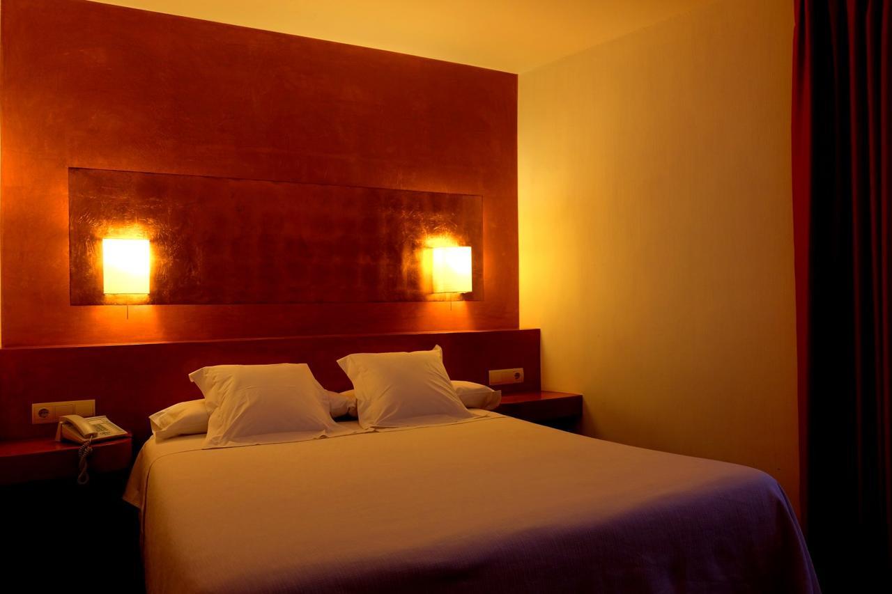 Petite Chambre Double ou Lits Jumeaux