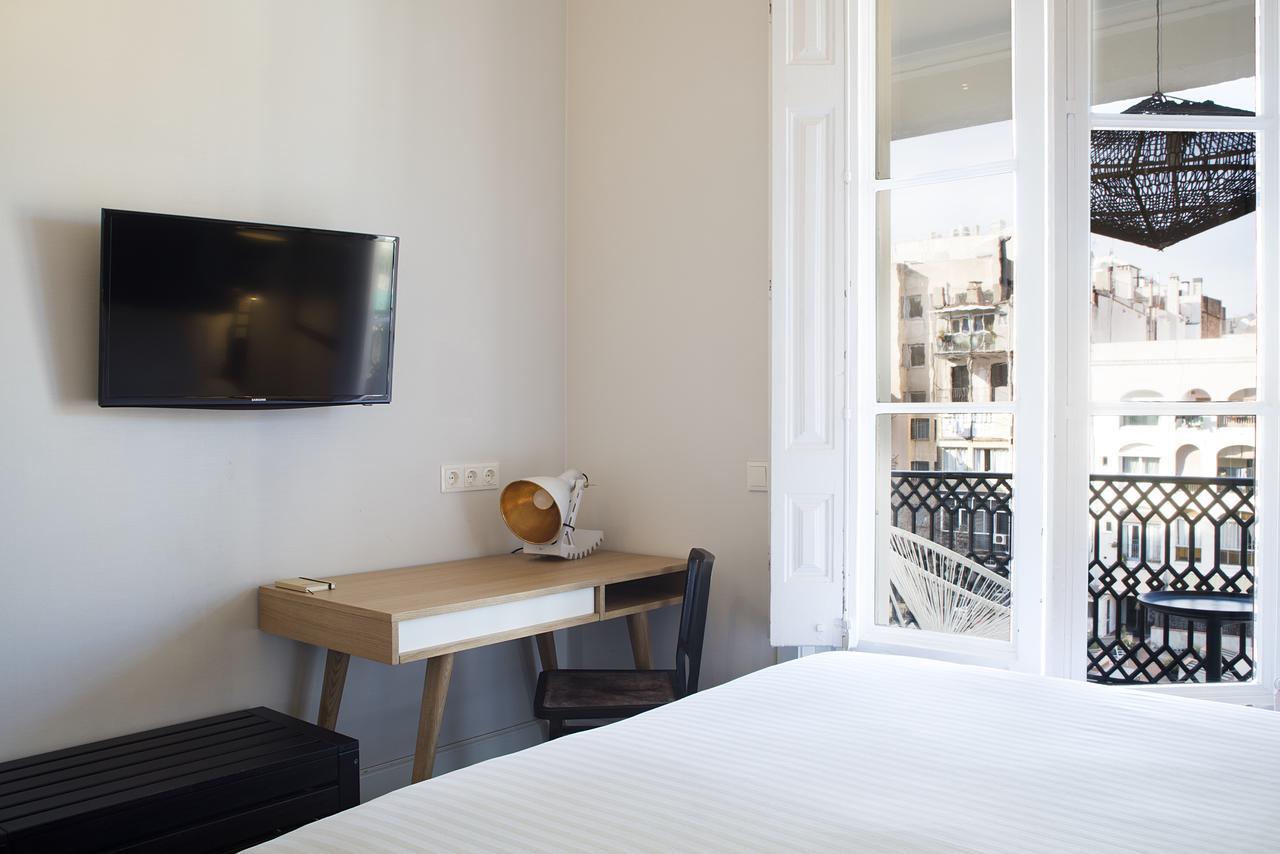 Quarto Superior com Cama de Casal ou 2 de Solteiro e Terraço