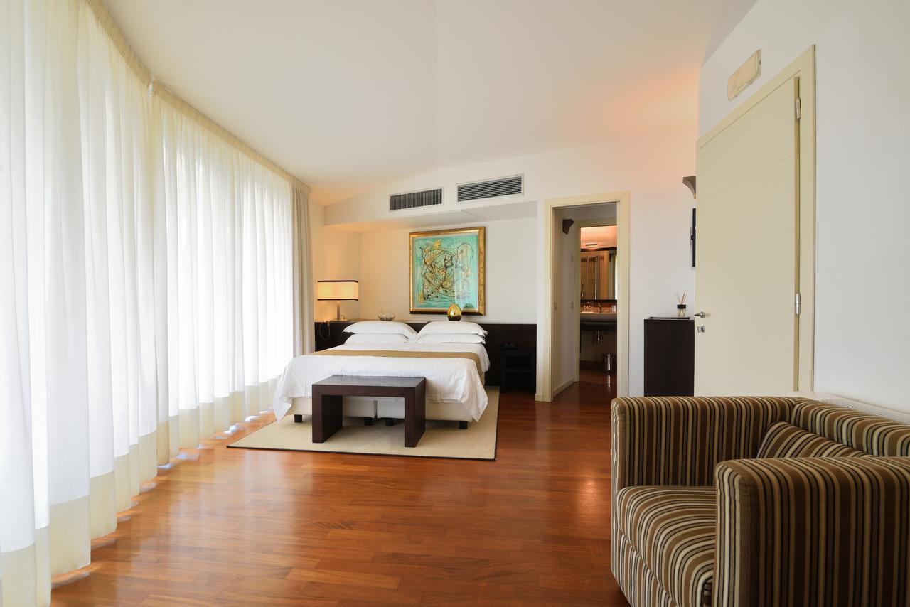 Suite Júnior Superior com Varanda