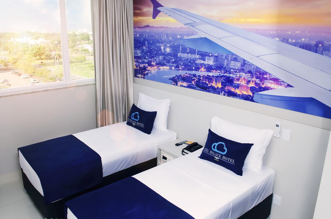 Quarto com 2 Camas de Solteiro