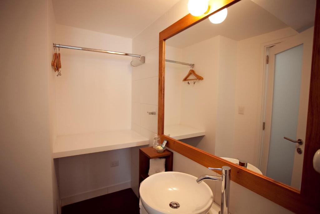 Quarto com 2 Camas de Solteiro