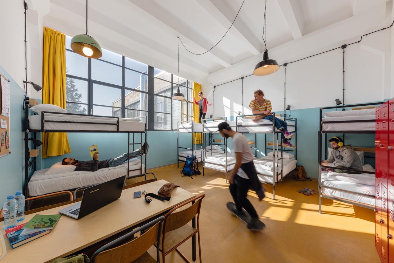 Bett im gemischten Schlafsaal mit 10 Betten