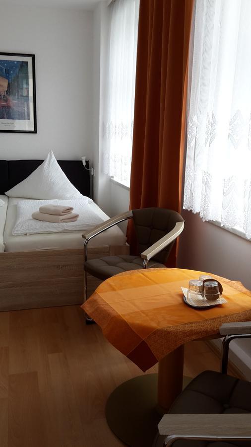Dreibettzimmer