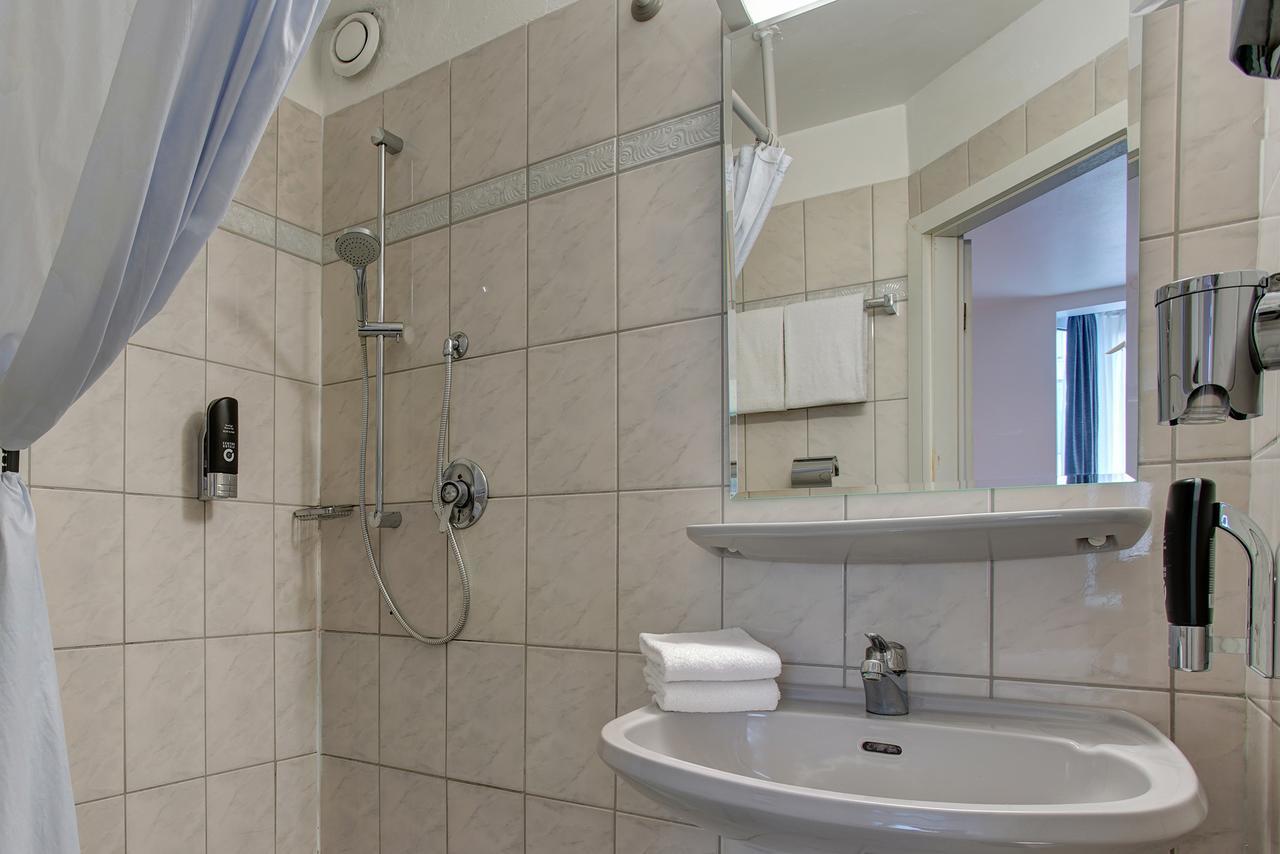 Standaard Kamer met 2 Eenpersoonsbedden