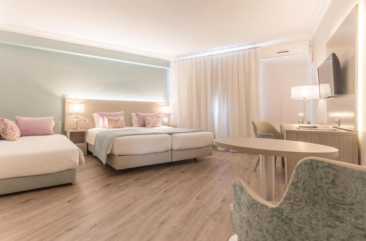 Twin Room with Extra Bed,656760978:JPEG