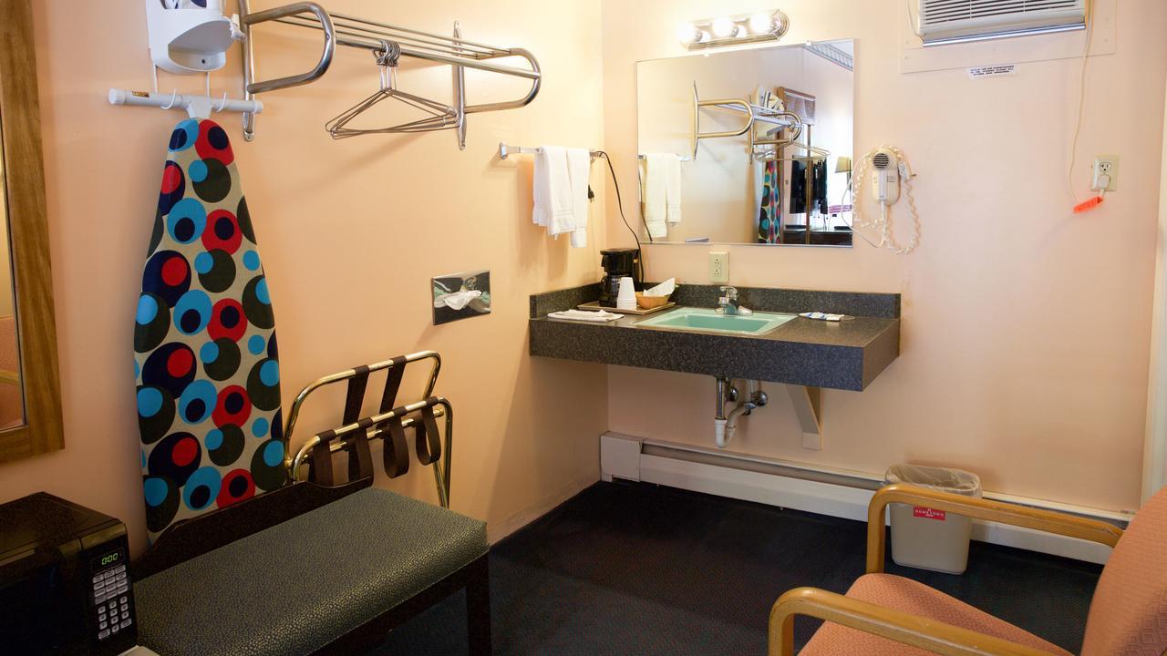 Double Room with Two Double Beds - Non-Smoking