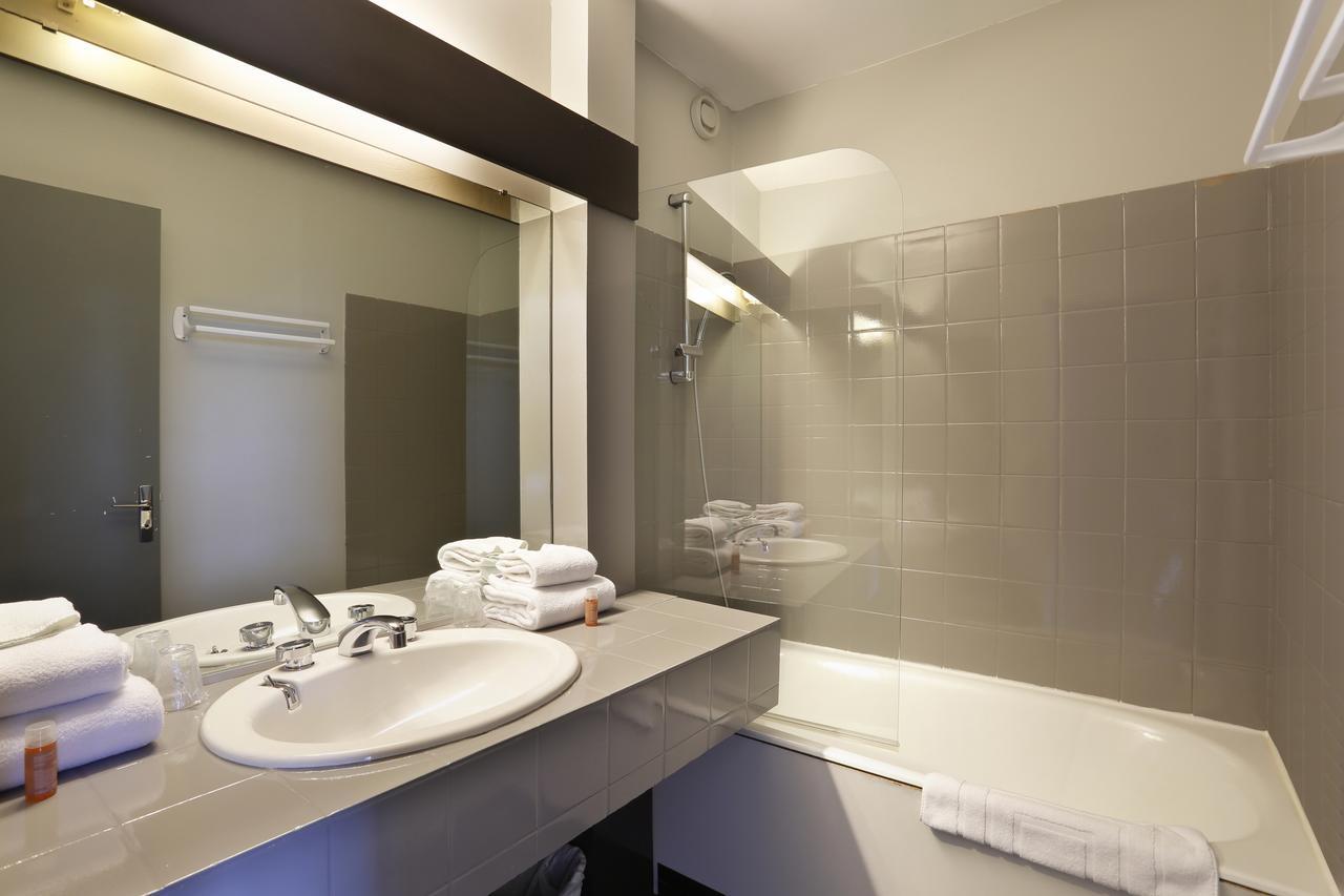Suite met Kingsize Bed en Uitzicht op Zee