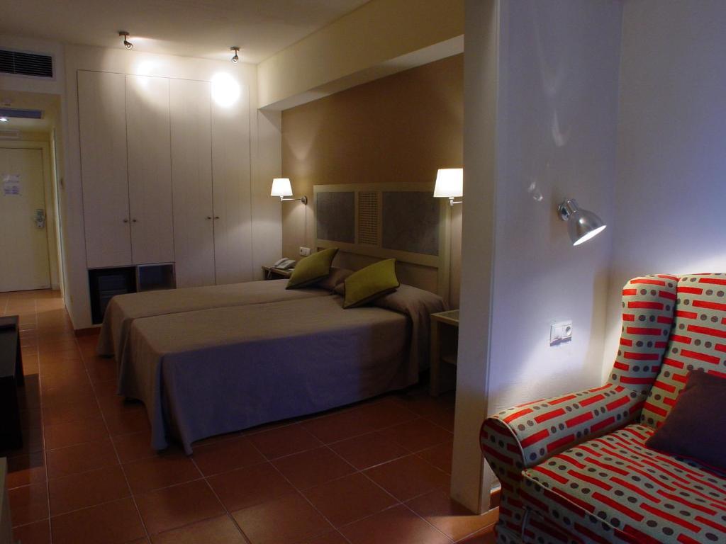 Classic Double Room,128648214:JPEG
