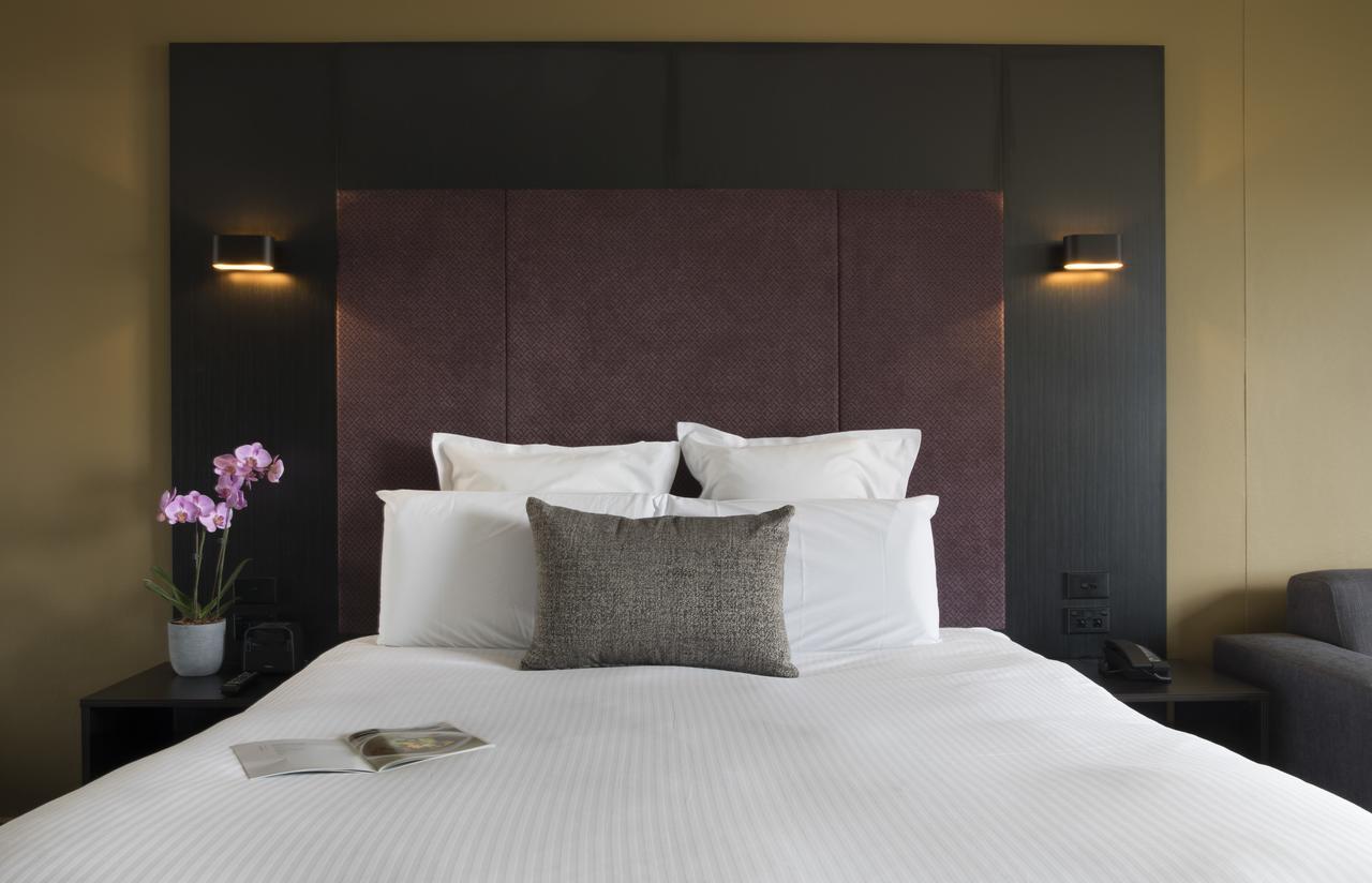 Superior Queen Room with Hyde Park View