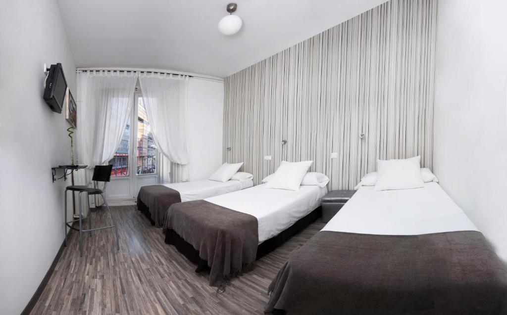 Triple Room,707517256:JPEG