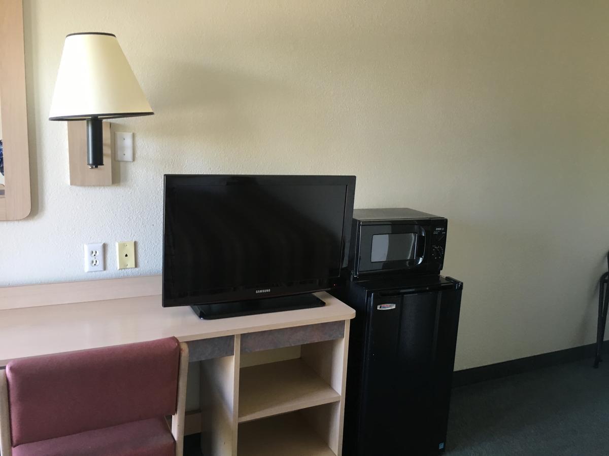 Queen Room - Disability Access