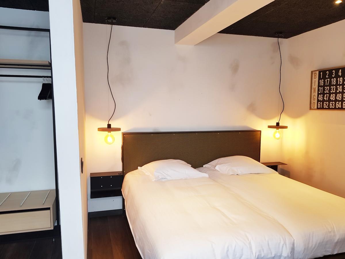Besonders großes Zimmer