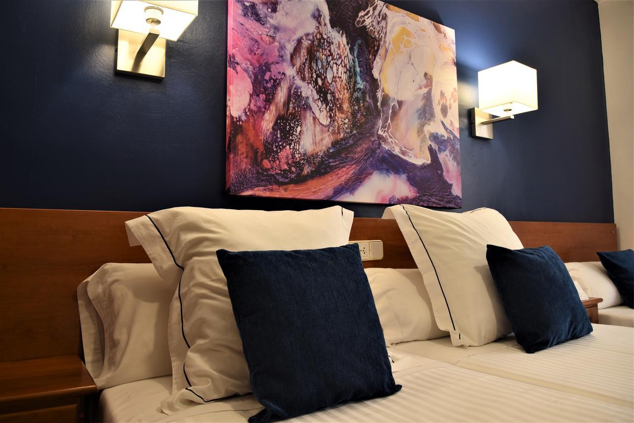 Chambre Triple (3 Adultes)