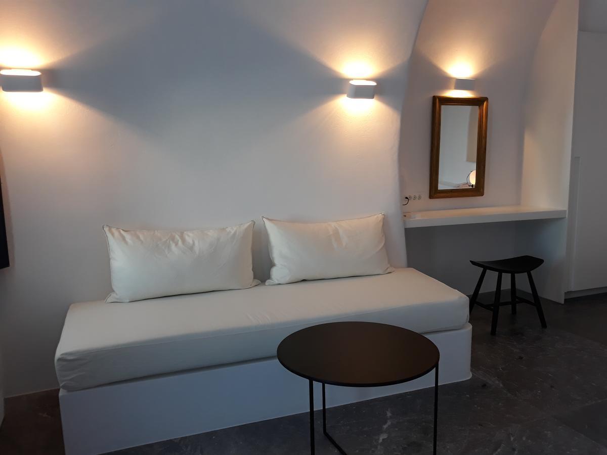 Suite Artiste avec Petite Piscine - Vue sur Caldeira