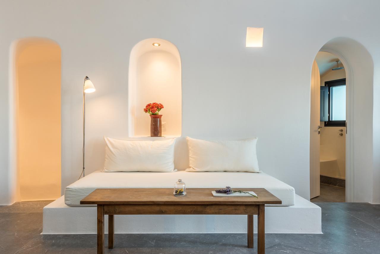 Suite Élégante avec Petite Piscine - Vue sur Caldeira