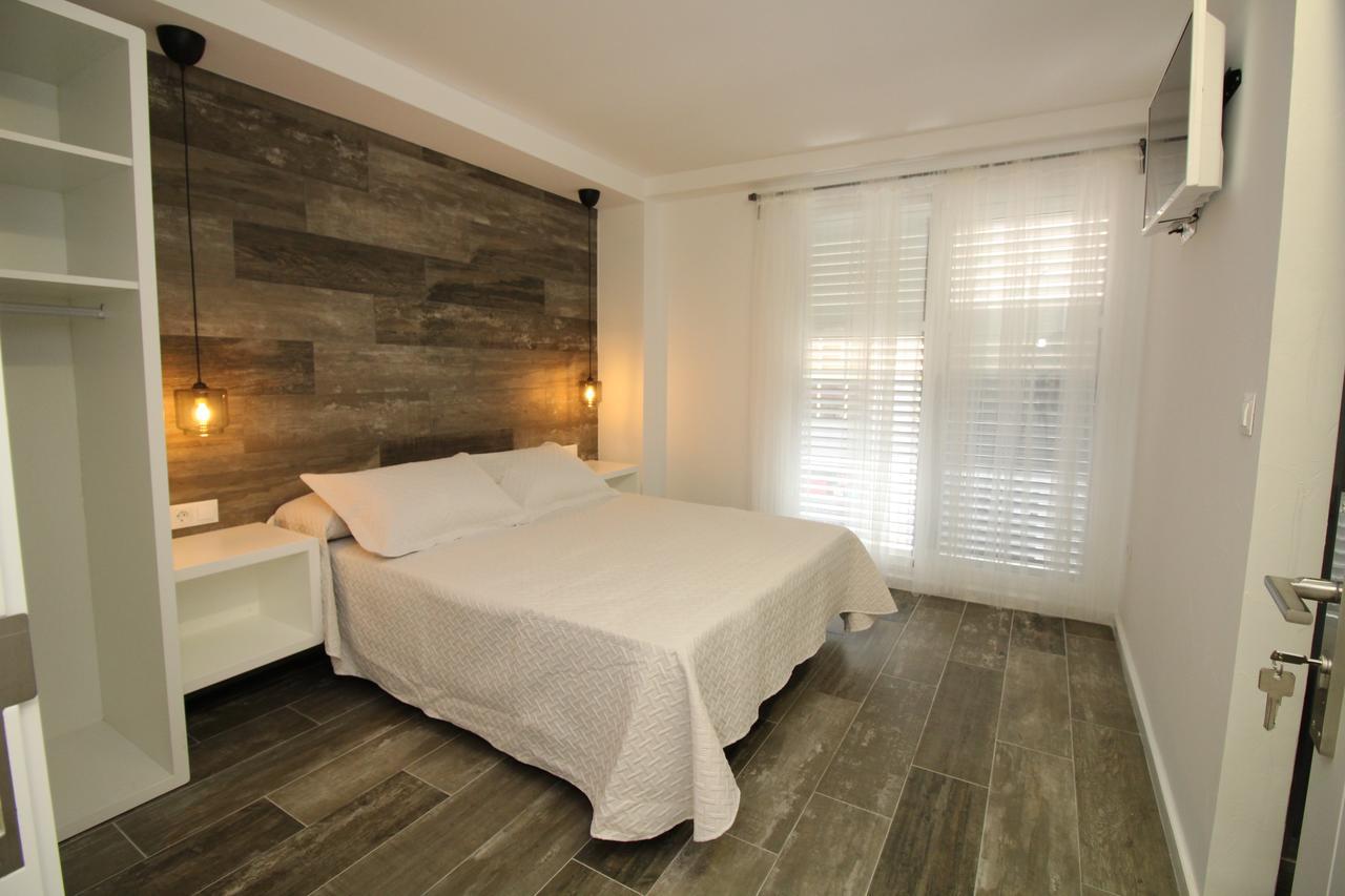 Habitación Doble con 2 camas individuales y 1 cama supletoria opcional
