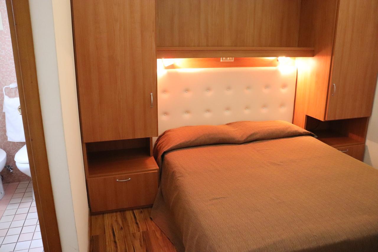 Classic Double / Twin Room with Balcony