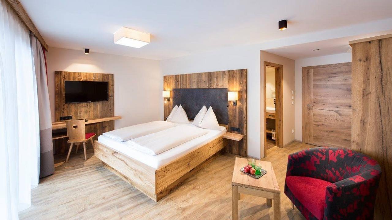 Doppelzimmer mit Balkon