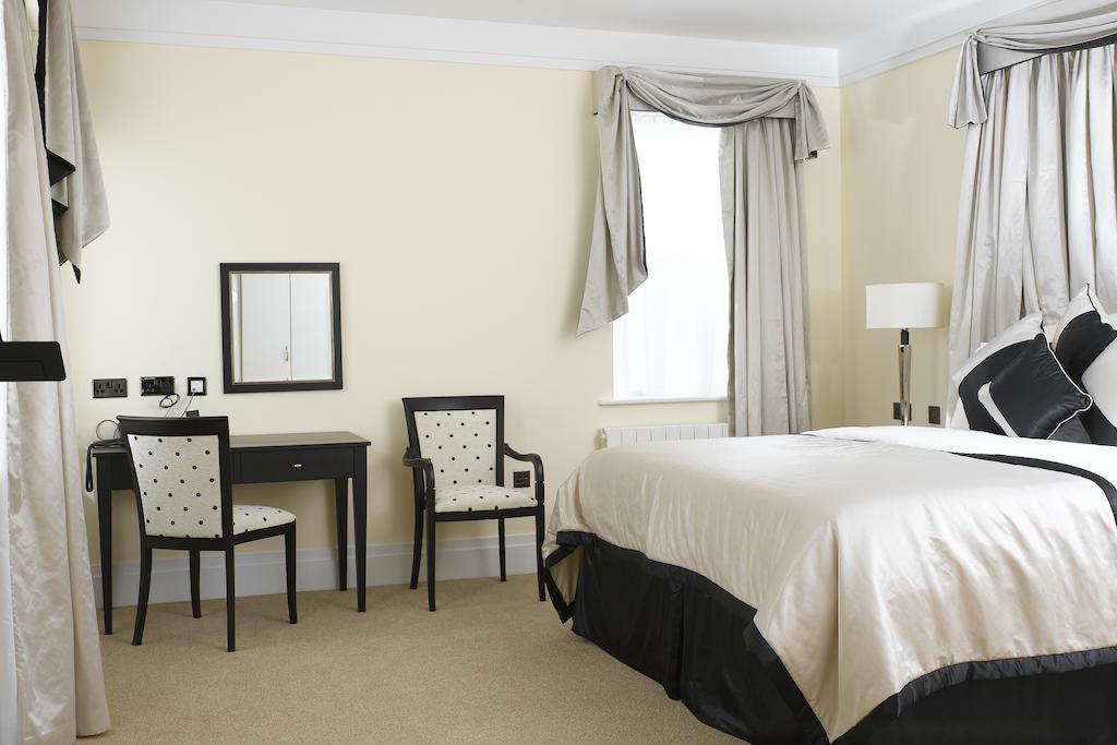 Luxury Suite