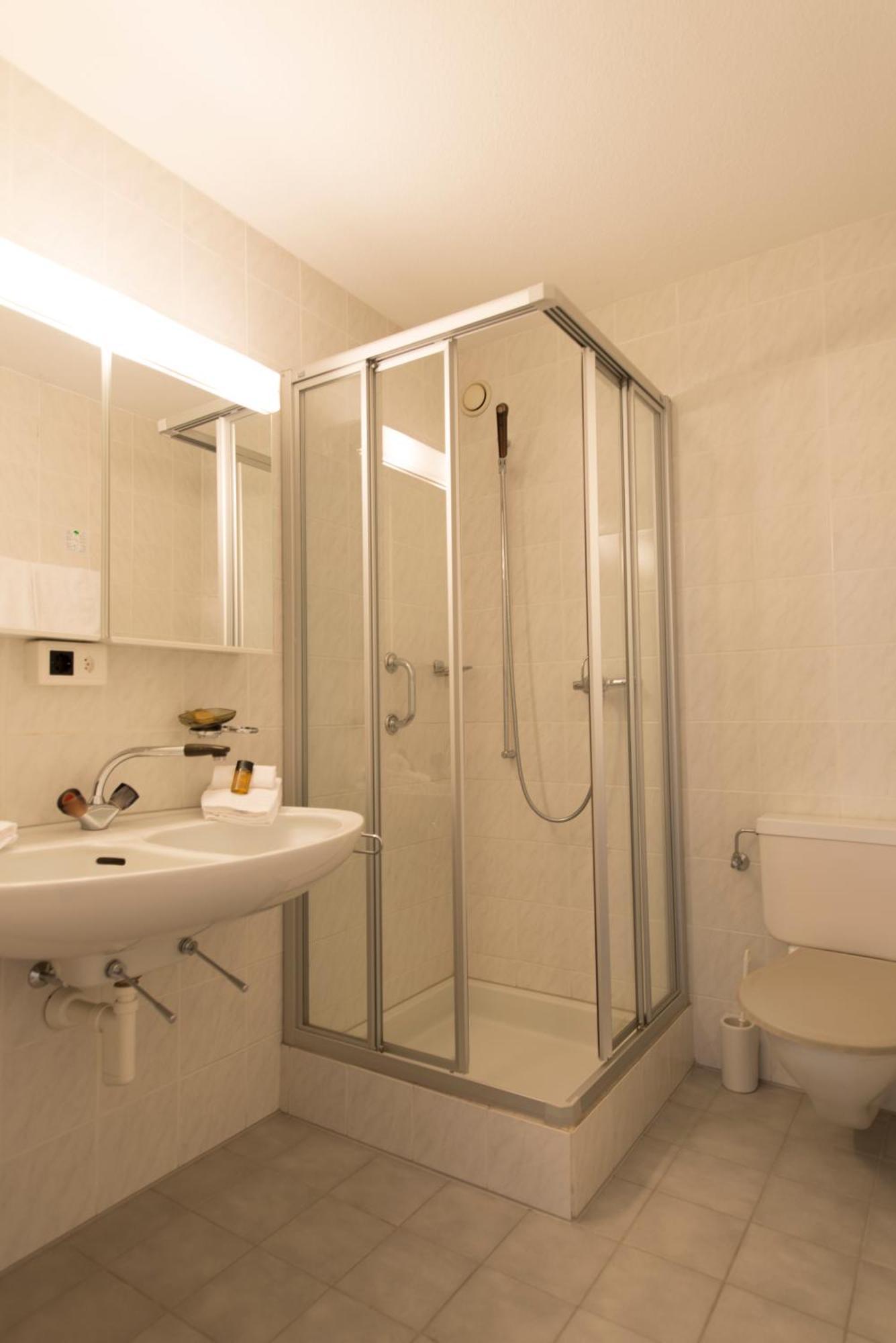 Doppelzimmer mit Balkon