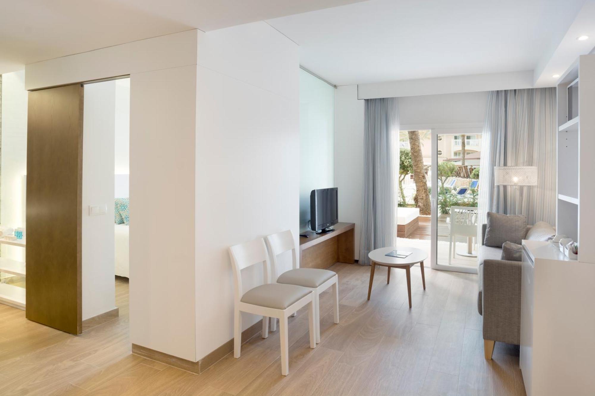 Suite Premium (2 adultos + 1 niño)