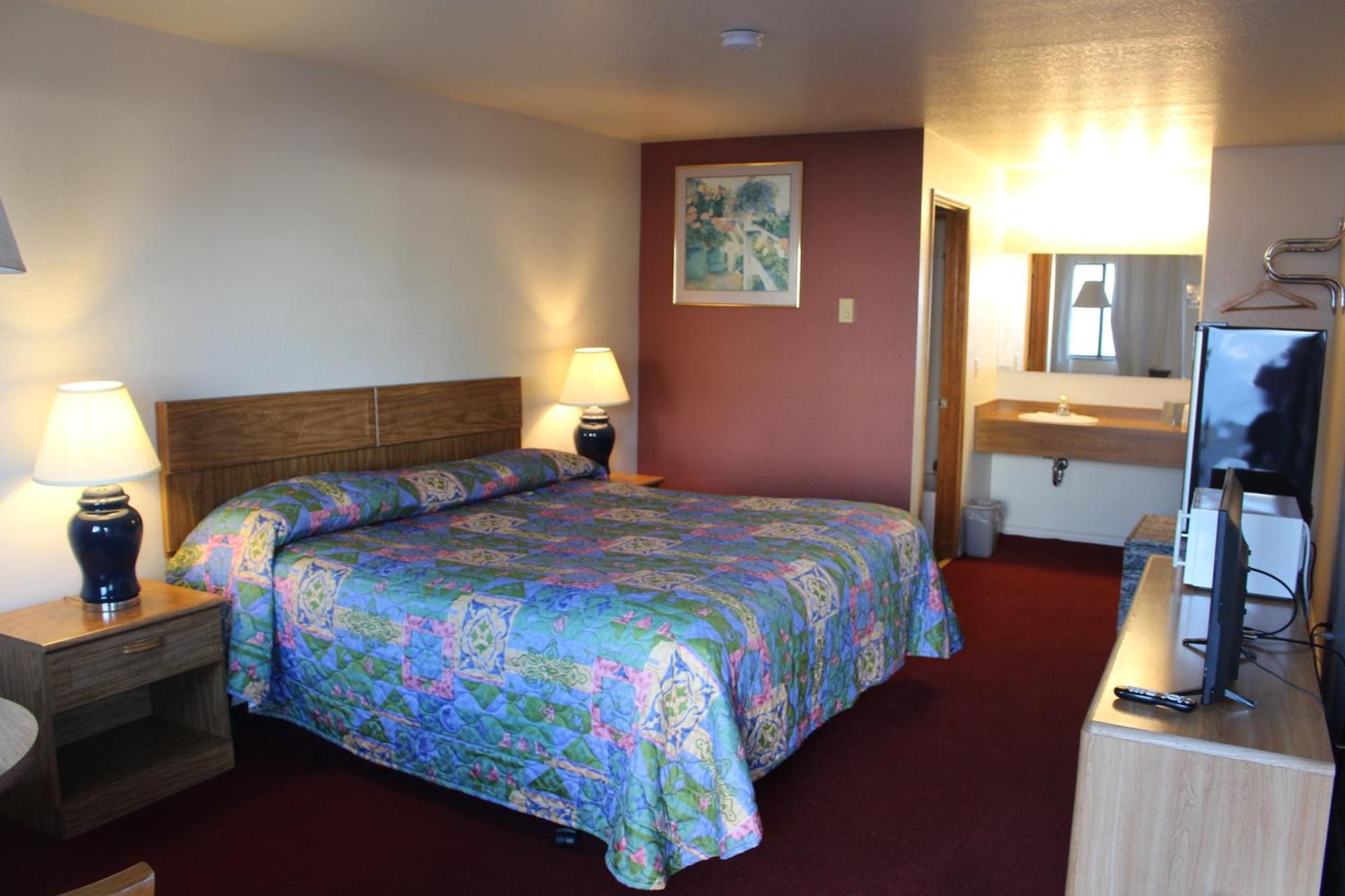 King Room - Non-Smoking