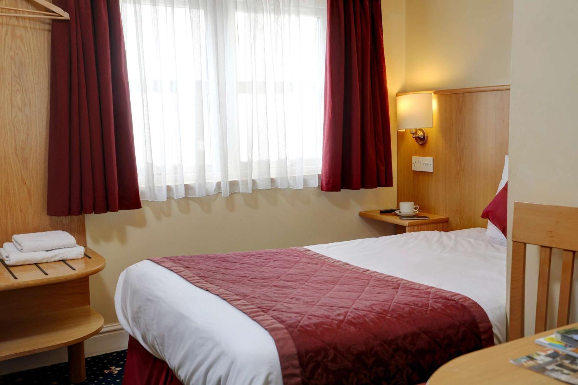 Quarto Individual Acolhedor