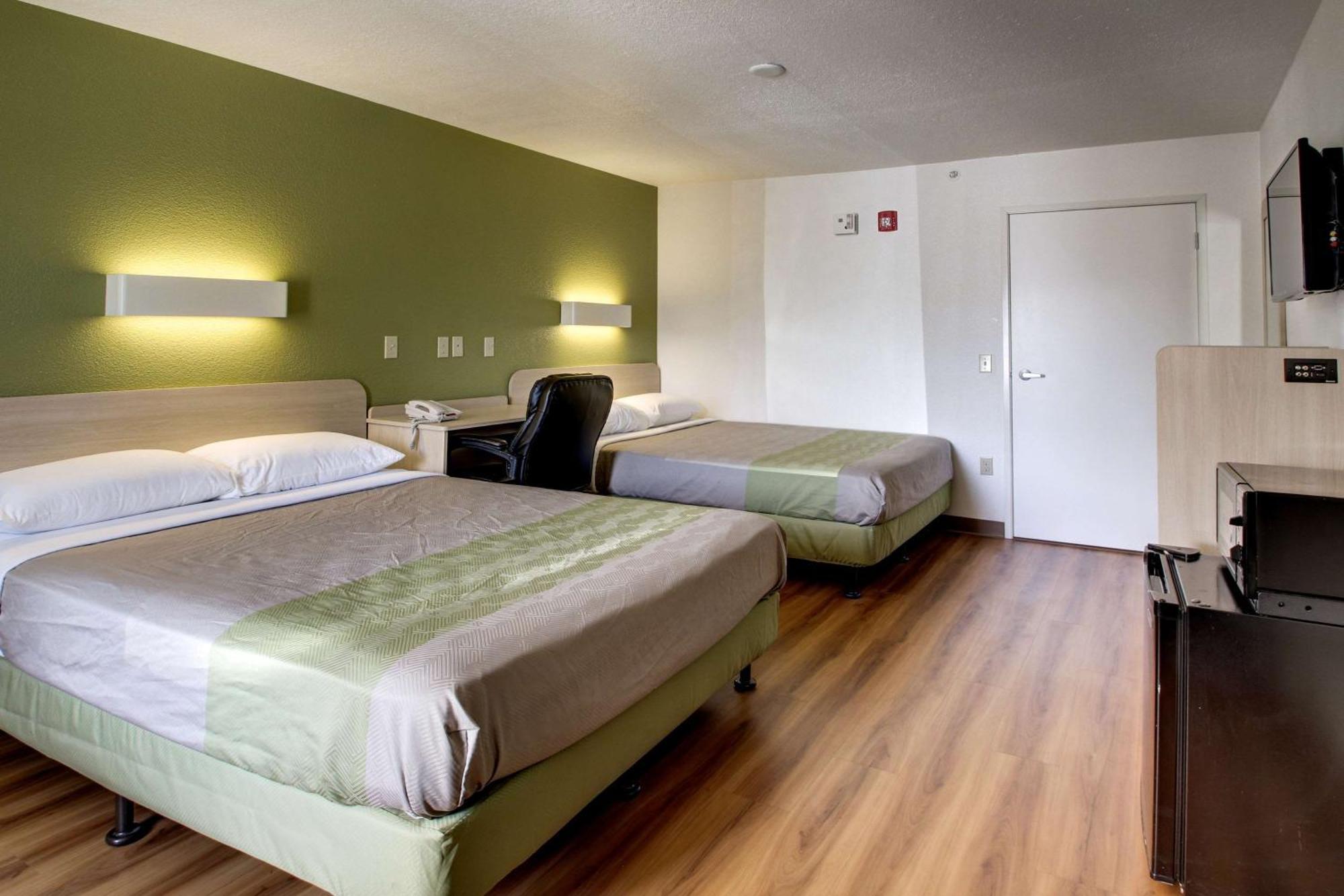 Queen Room with Two Queen Beds