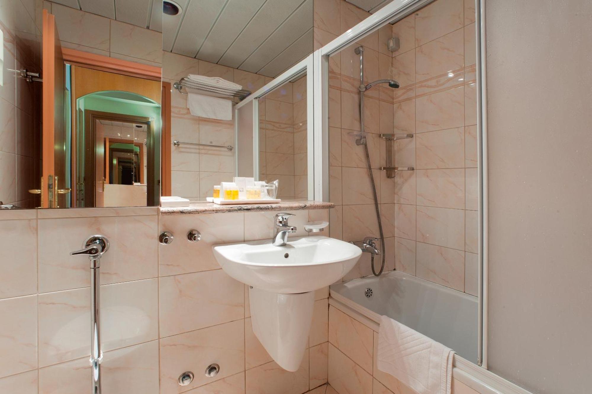 Classic Familienzimmer mit Balkon - Meerseite