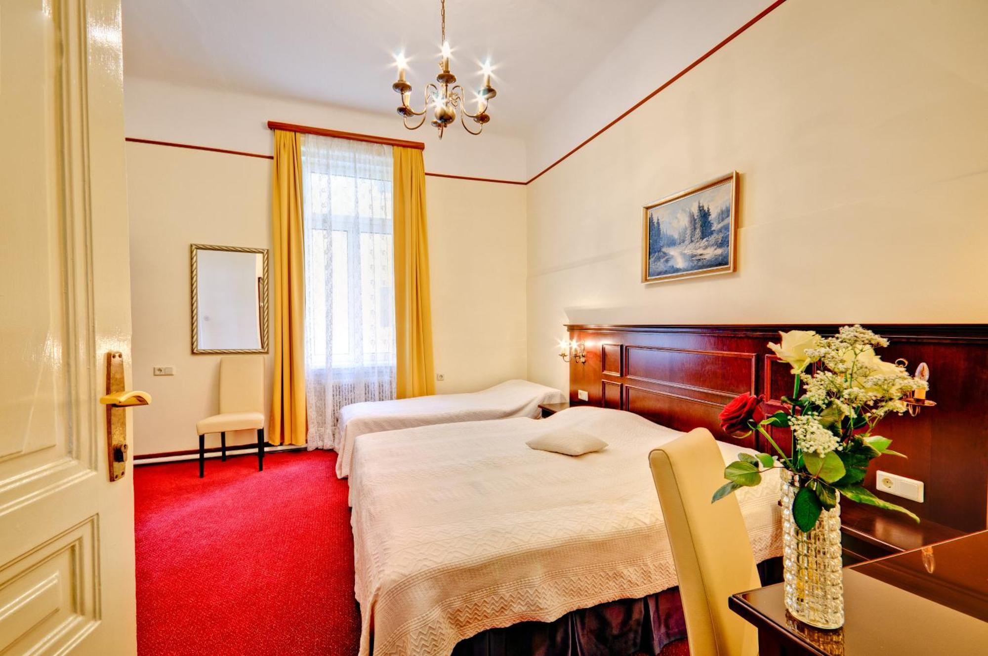 Dreibettzimmer