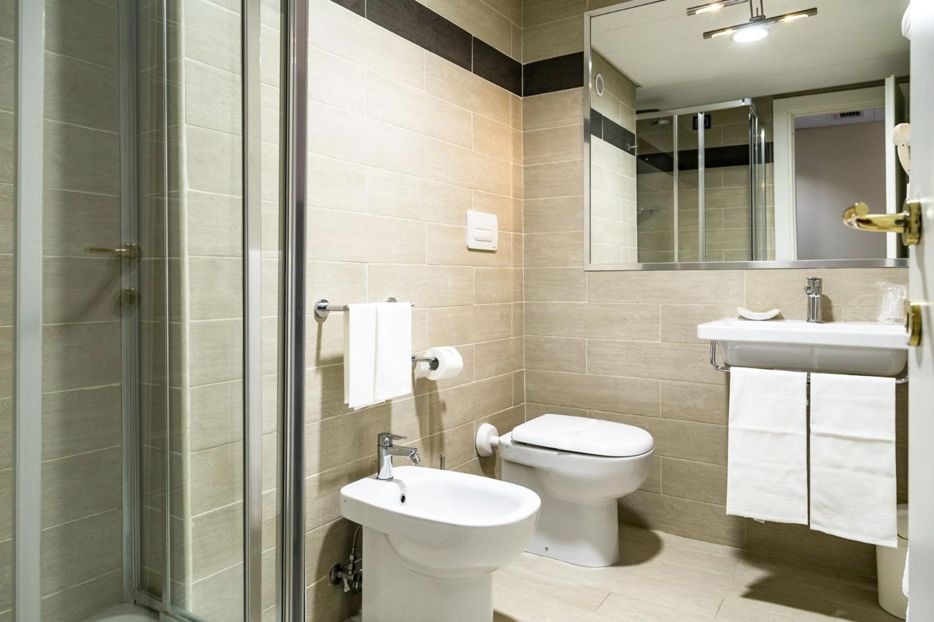 Premium Triple Room,1739369175:JPEG