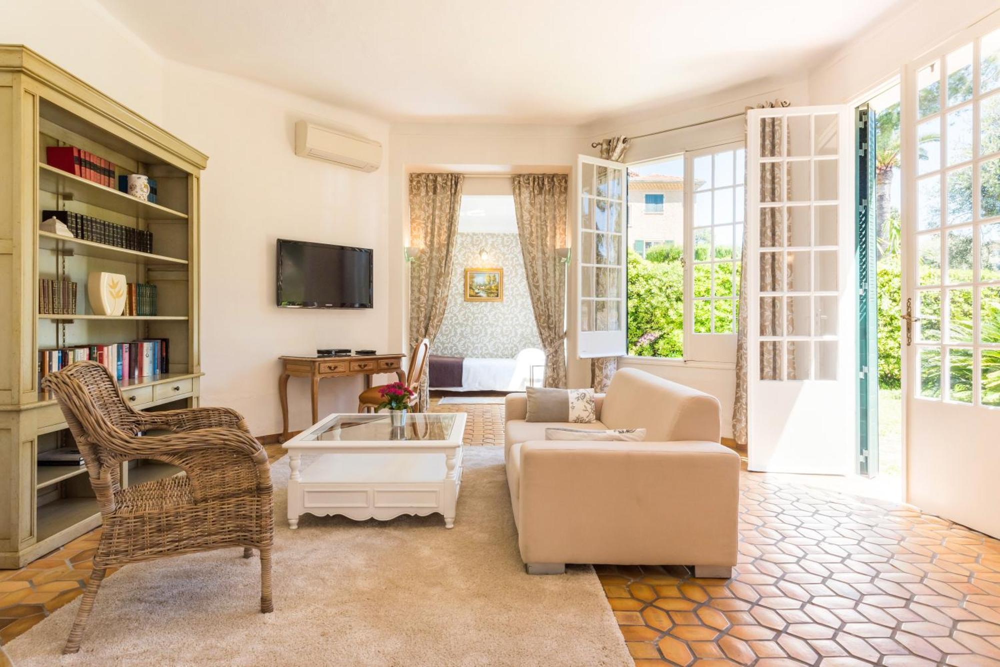 Suite 1 Chambre - Vue sur Jardin