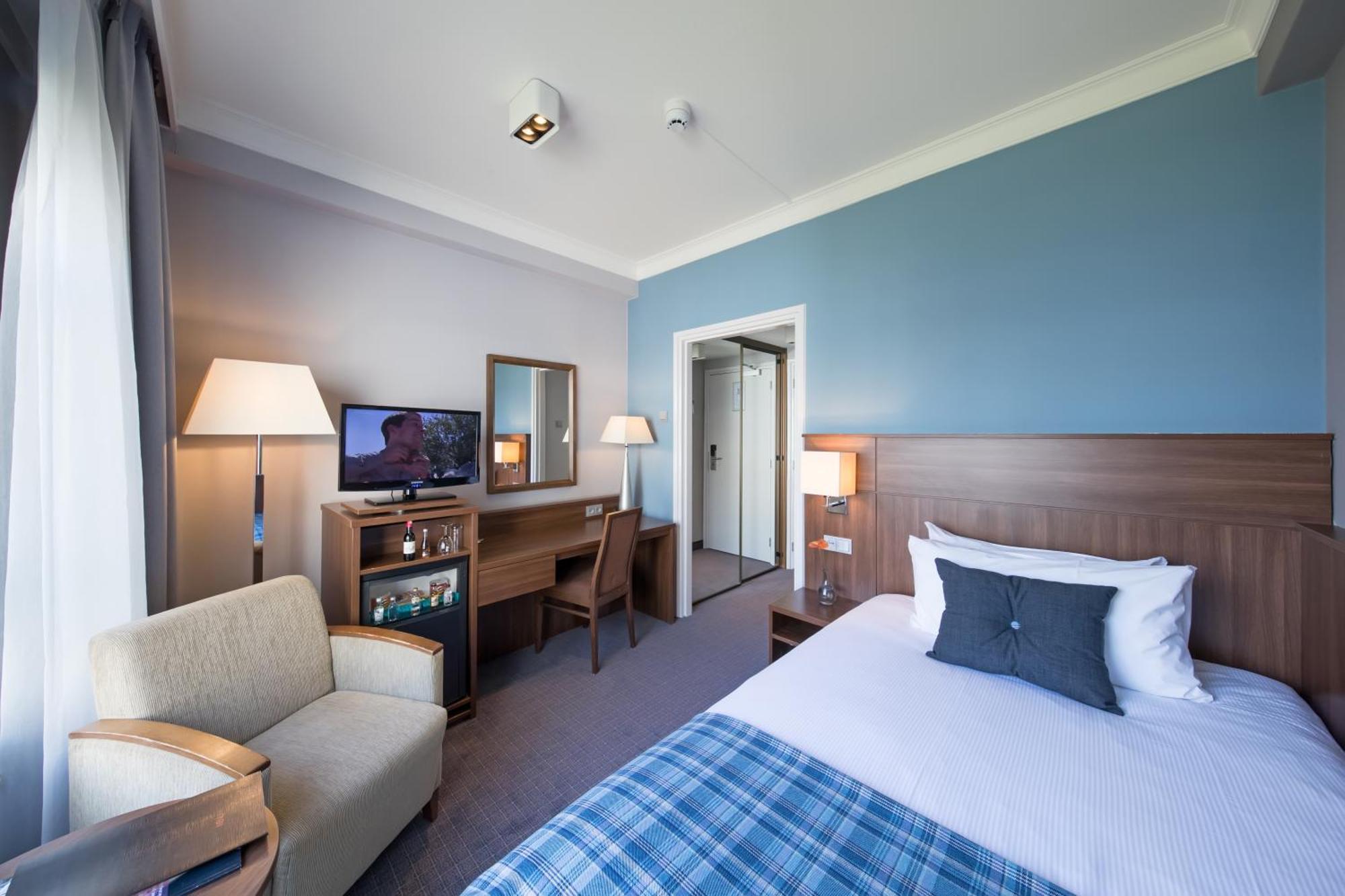 Single Room,1275179098:JPEG