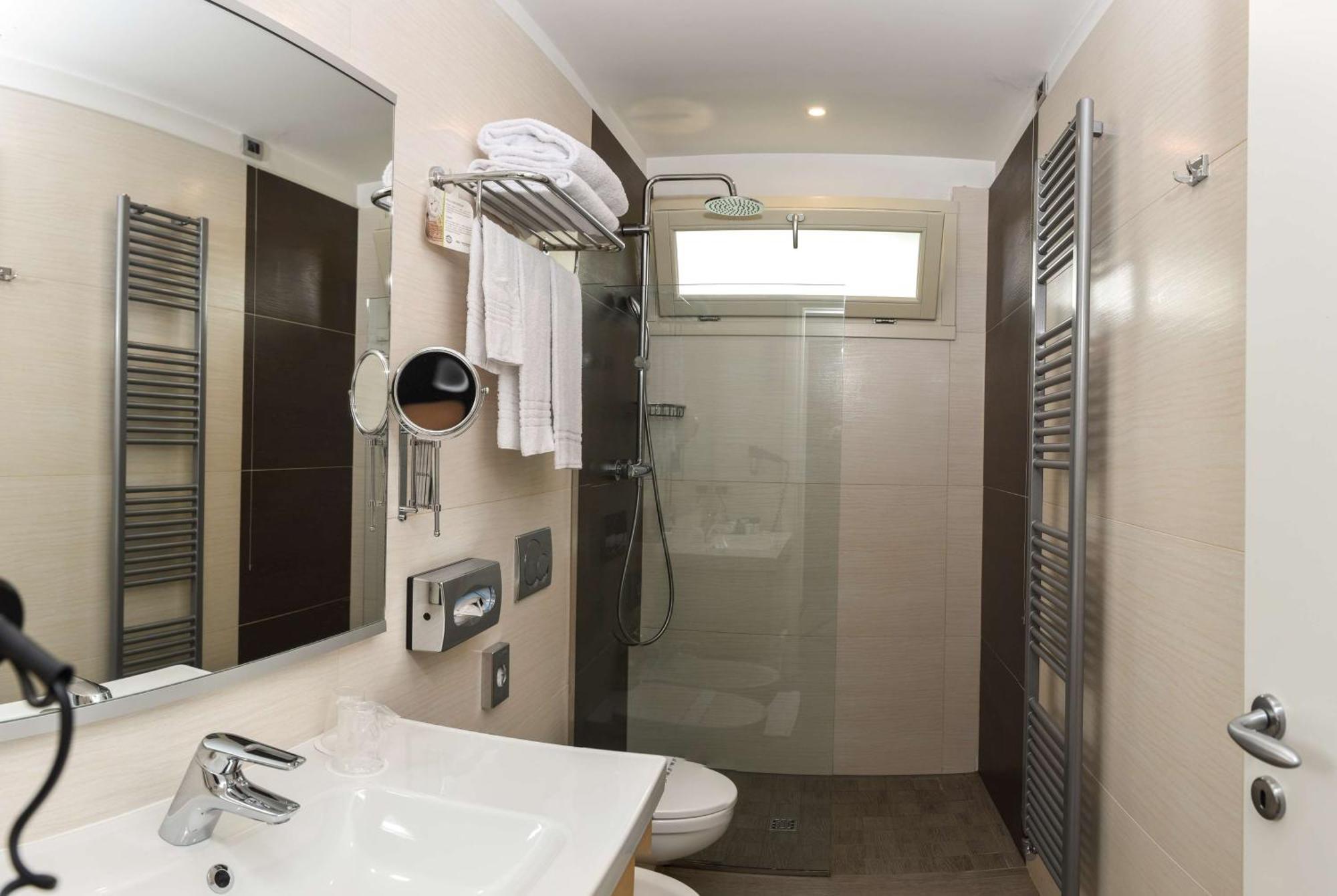 Camera King Comfort con Divano-Letto