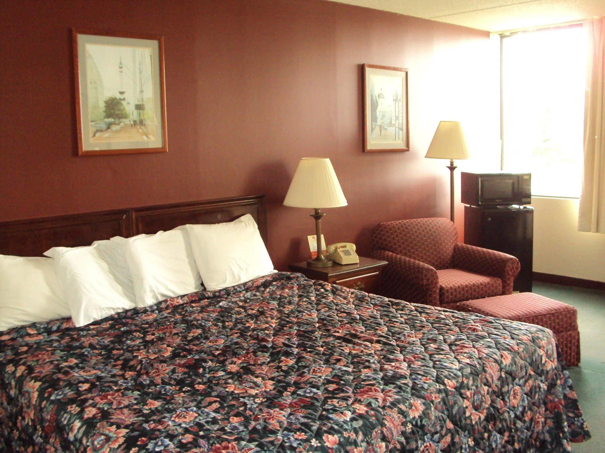 Standard King Room