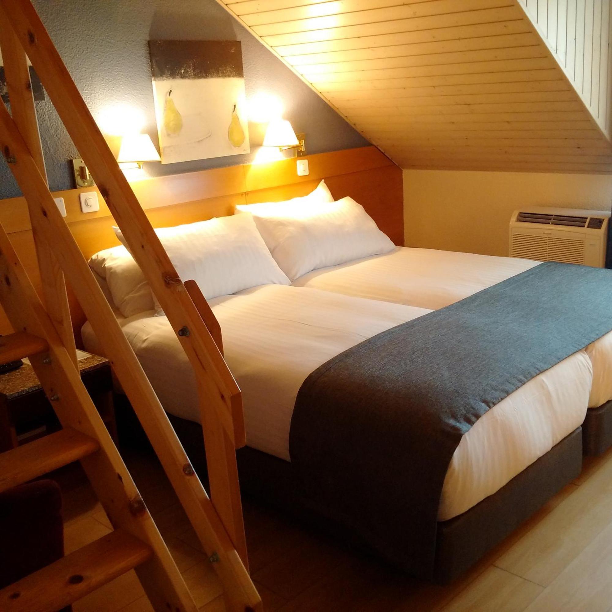 Quarto Triplo Superior