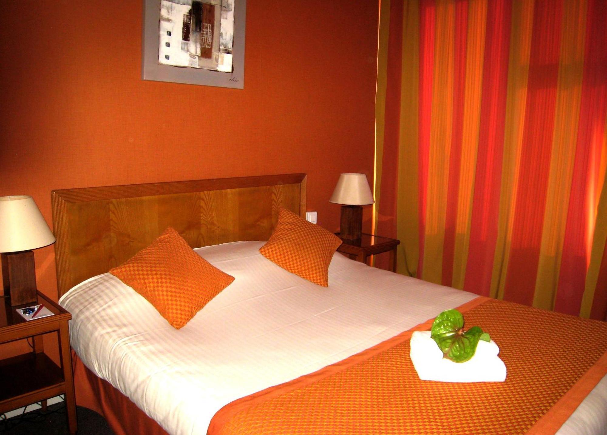 Standard Double Room,692225790:JPEG