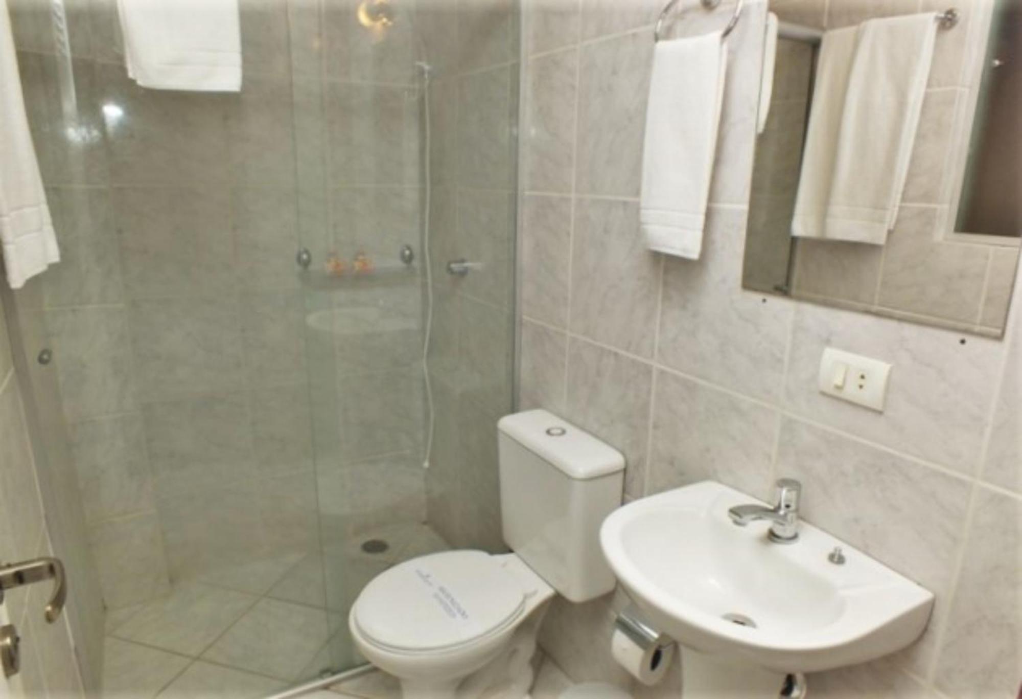 Quarto Duplo