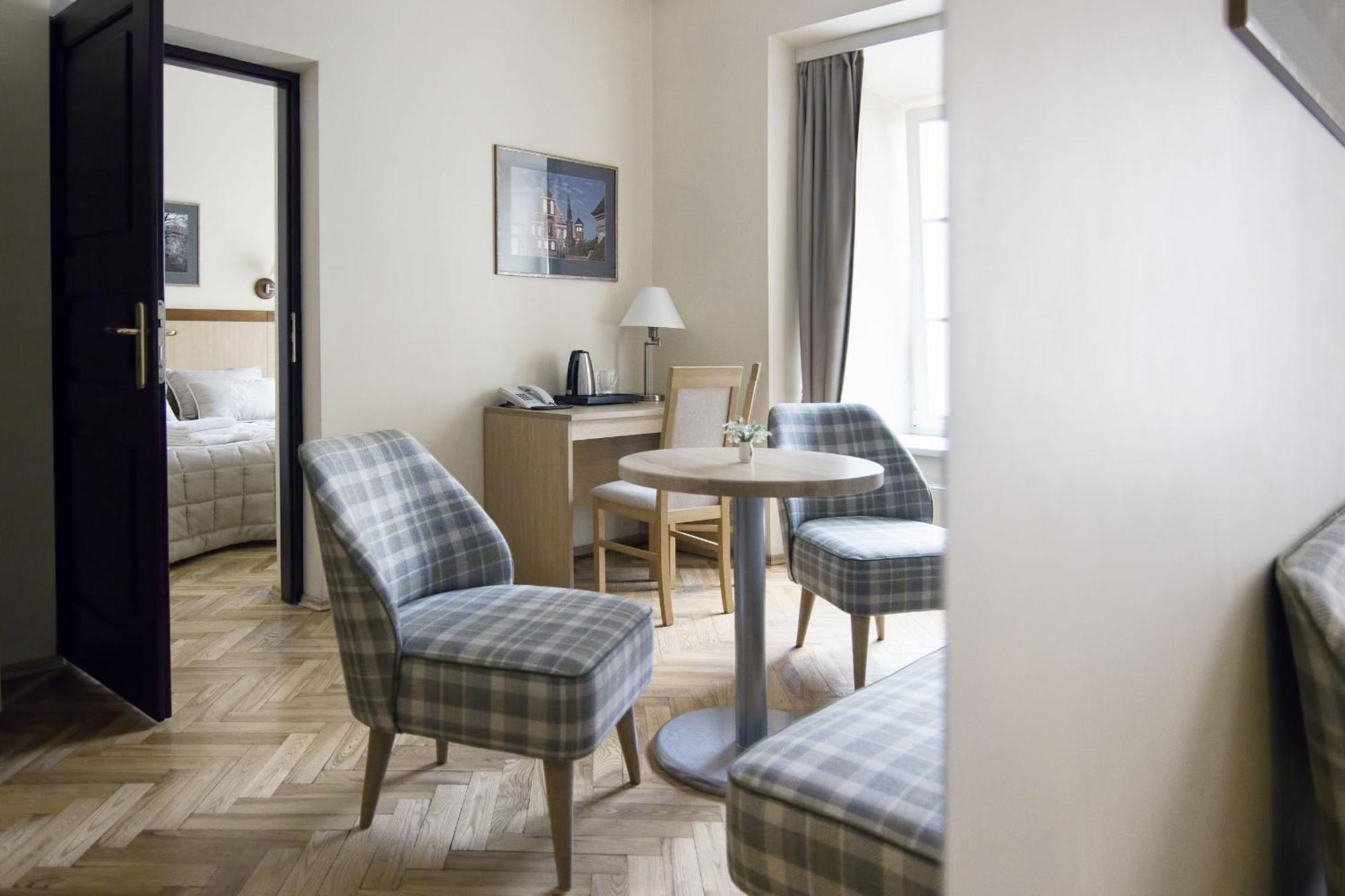 Deluxe Double Room,1537799614:JPEG