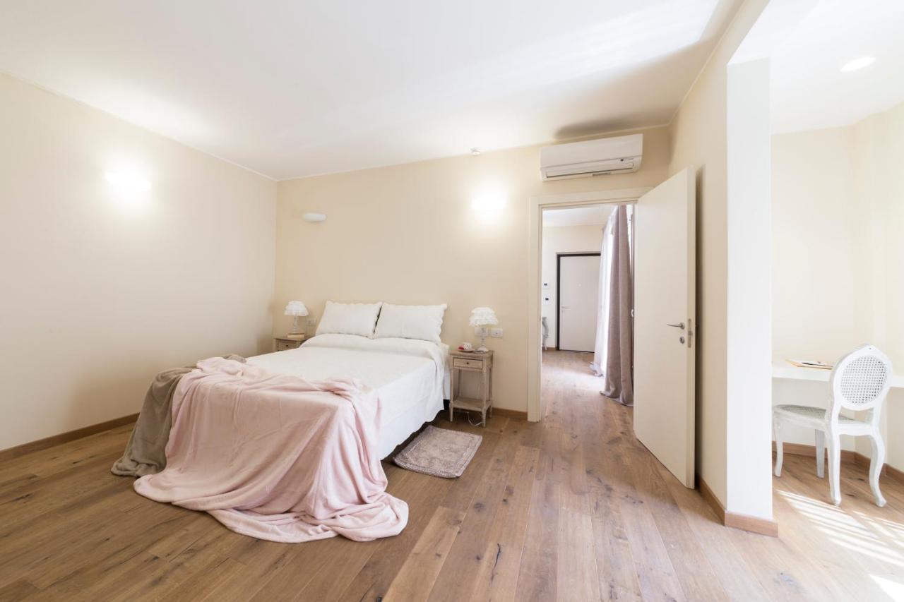 Junior Suite with Balcony,893804590:JPEG
