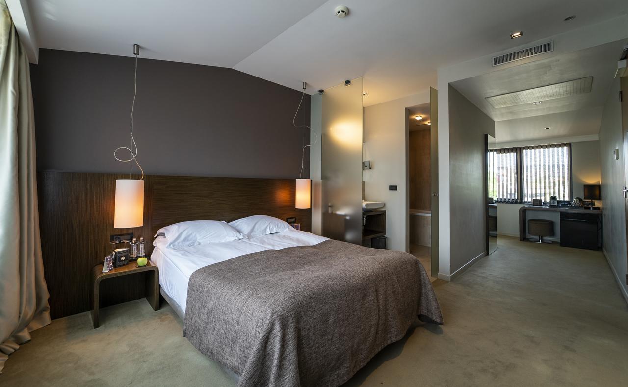 Suite Piccola