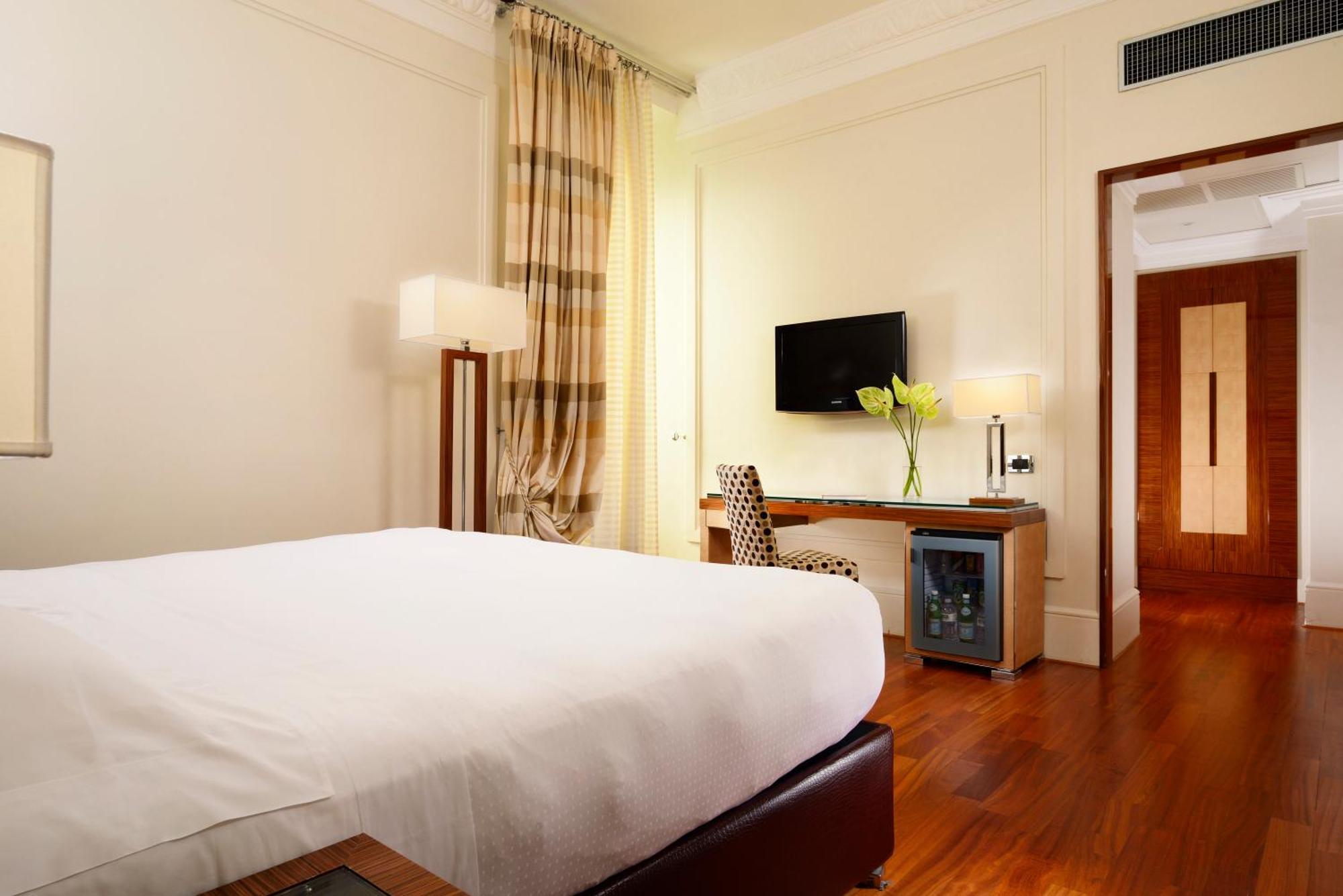 Superior Double Room,697905840:JPEG